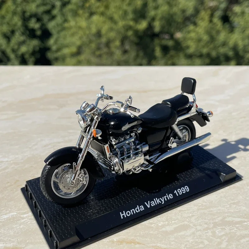 Фото 1:18 Valkyrie 1999 сплав туристическая модель мотоцикла литье под давлением металлическая игрушка для путешествий уличная модель мотоцикла коллекция детских игрушек подарок №3
