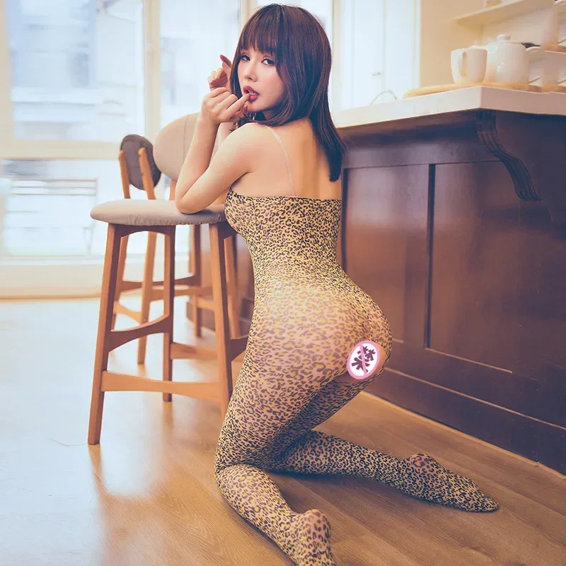 Фото Комплект нижнего белья Macan Tutul Renda Liar Pakaian Dalam Perspektif Transparan Satu Bahu Stoking Lingerie Transparan Seksi Bodysuit №5
