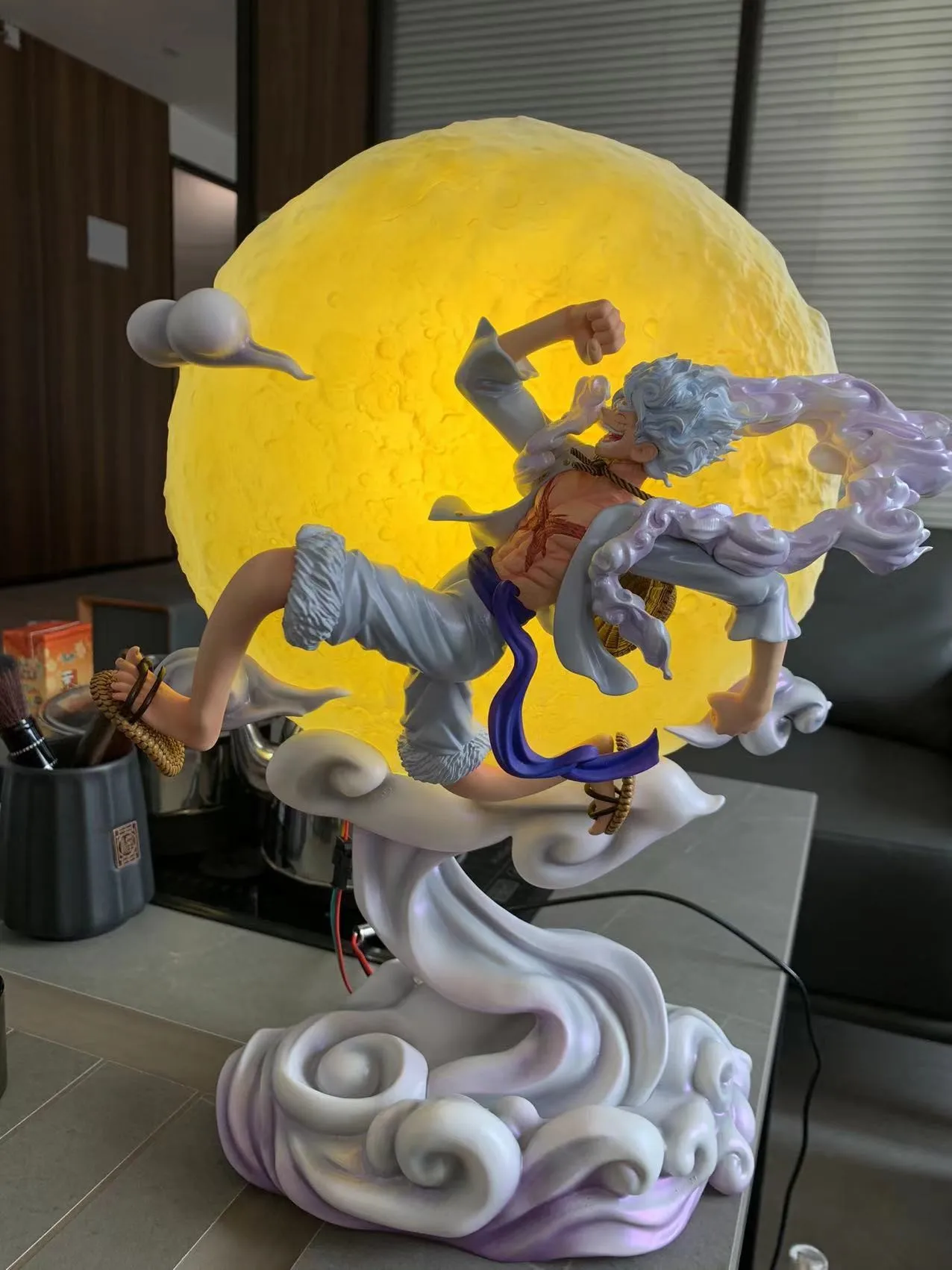 Фото BANDAI цельные фигурки Луффи, Аниме фигурки Луффи, Экипировка, 5 фигурок, Gk статуэтка, строительная Модель 28 см, кукла с игрушками в подарок №3