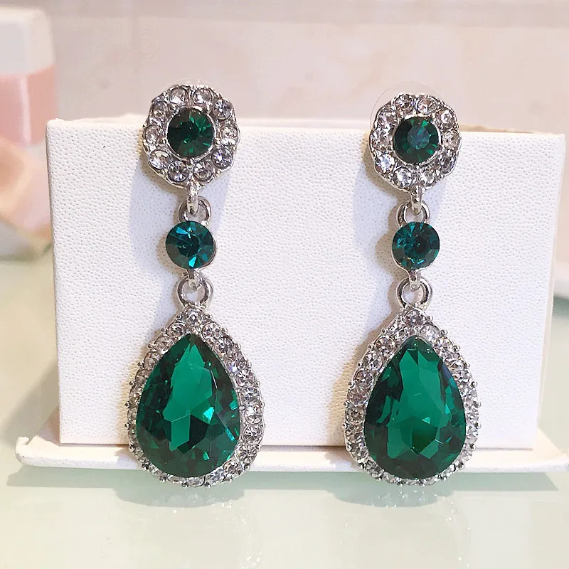 Корейские серьги-подвески с зелеными кристаллами для женщин, модные геометрические серьги Стразы с кисточками, Висячие серьги для девочек вечерние модные ювелирные изделия для вечеринок