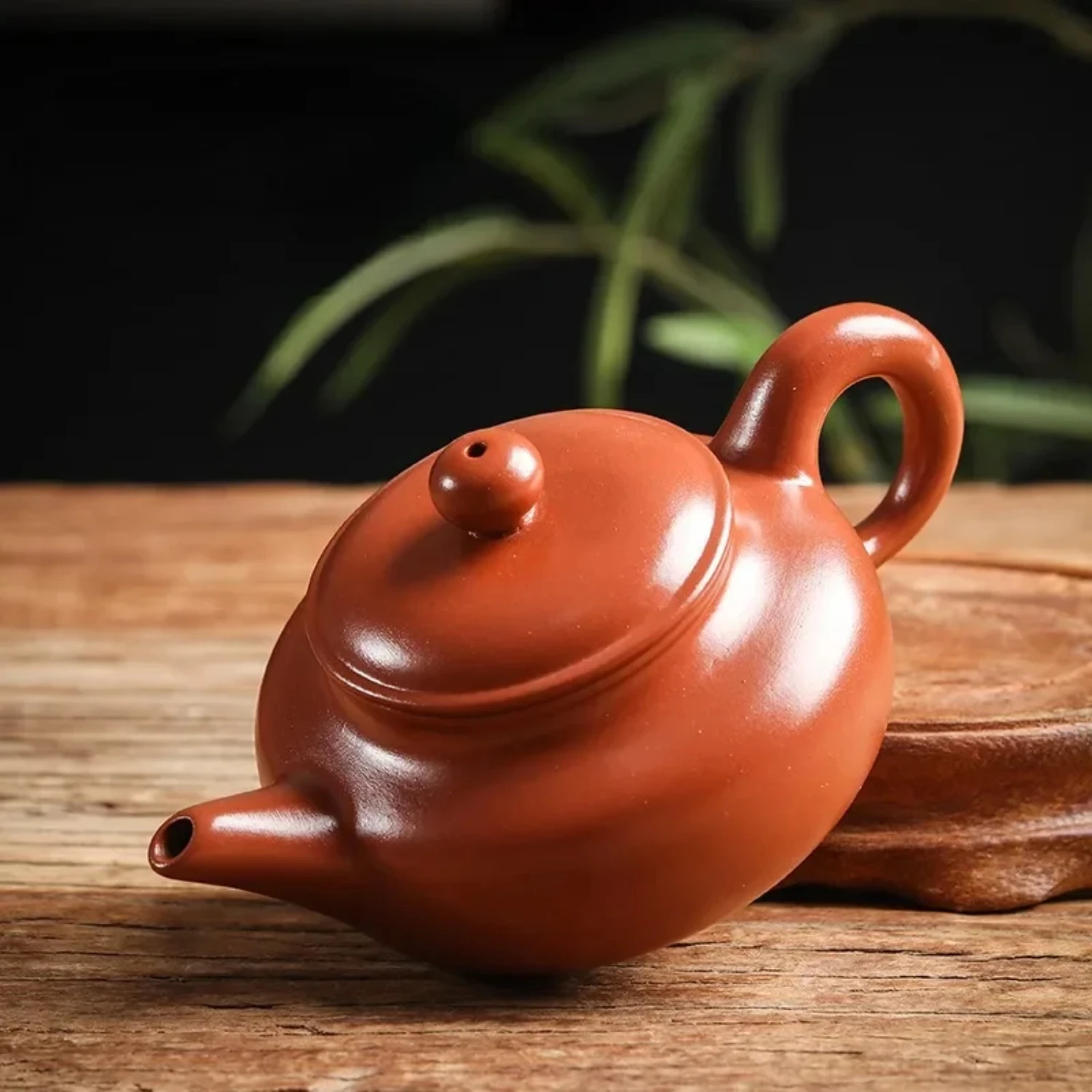 Фото Charming Chaozhou Kung Fu Tea Set with Hand Pulled Semi Handmade Red Clay Purple Sand Pot Small Capacity Ball Hole Filtered Tea №4