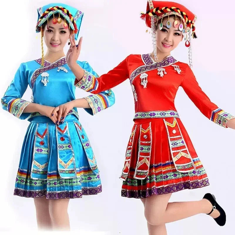 Фото Одежда мяо, одежда хмонг для женщин со шляпой, красный костюм мяо хмонг, одежда для выступлений, китайская одежда с длинными рукавами №2