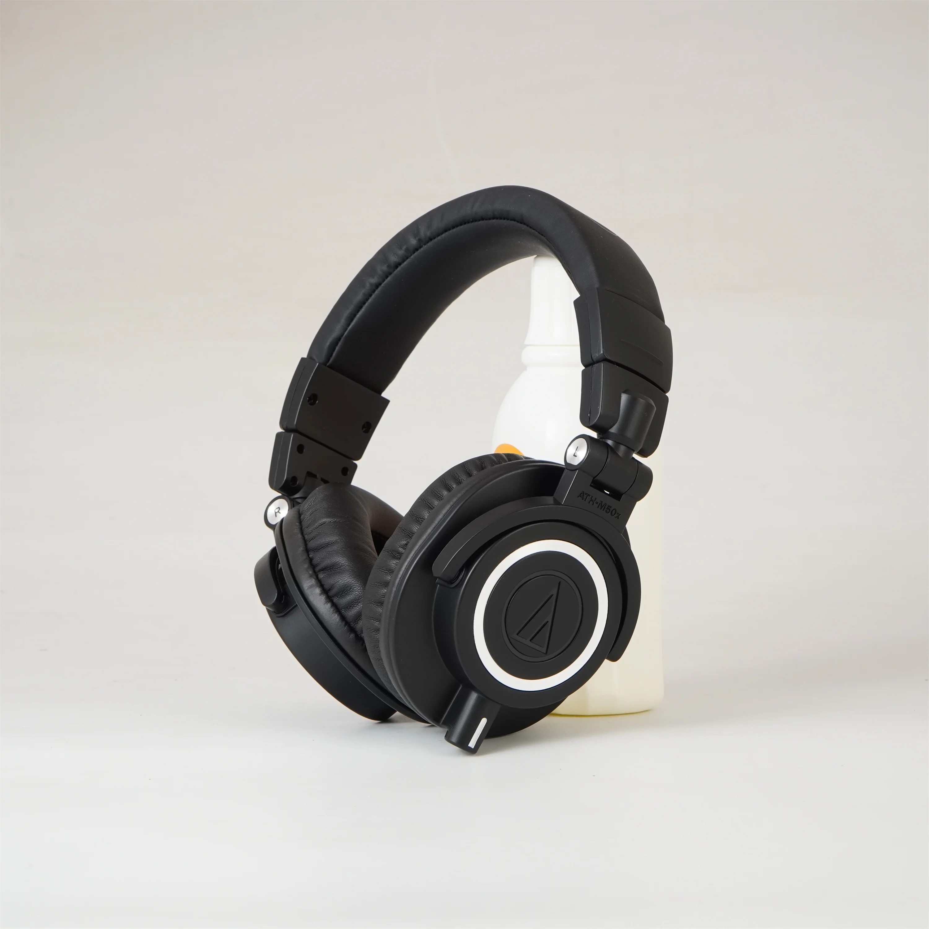 Для наушников Audio-Technica ATH-M50x Professional Studio Monitor