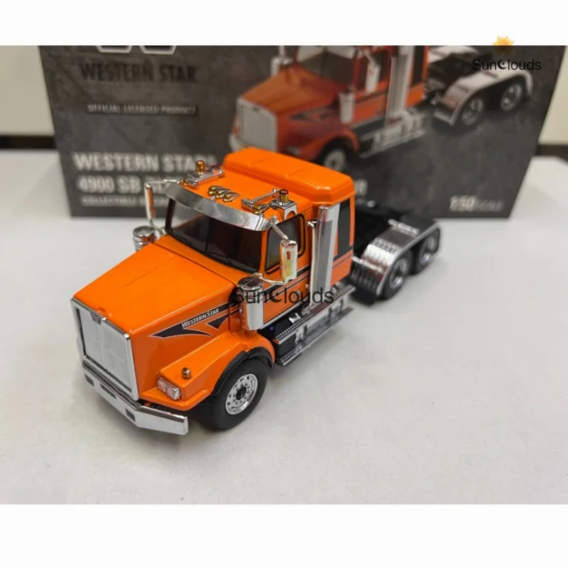 Фото Литой под давлением трактор Masters Western Star 4900 Sb Sleeper Tandem 1:50, металл DM71063 №5