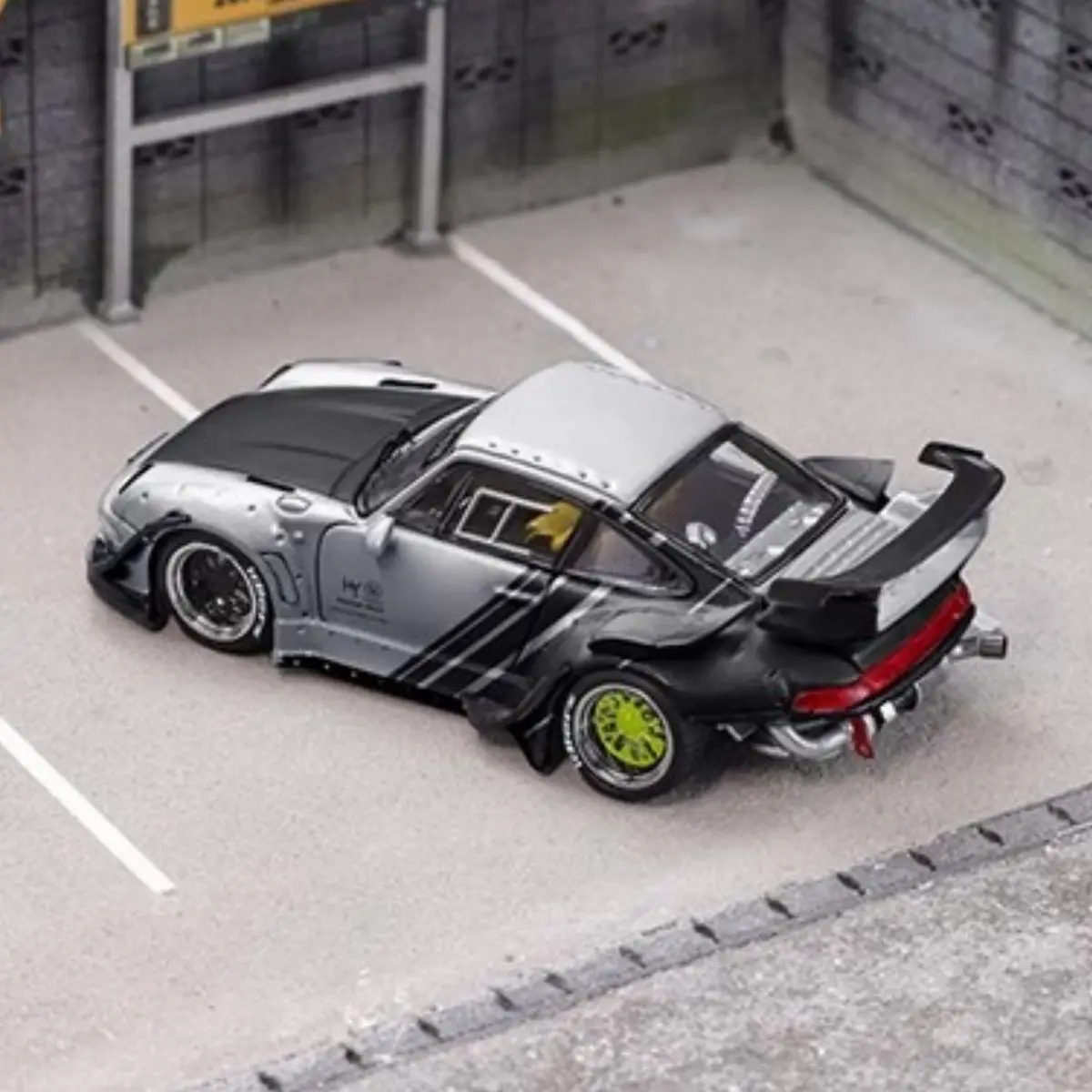 Фото Модель звезды 1:64 RWB 993 Литая под давлением модель автомобиля Rauh-Welt №2