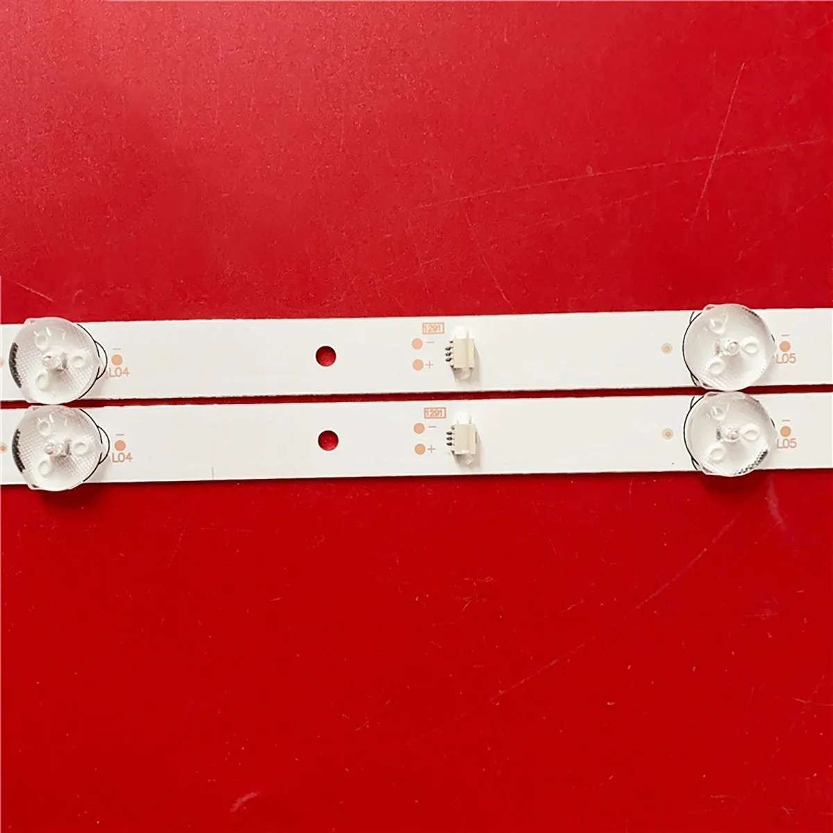 Фото 6LED(3V) Светодиодная лента для подсветки для Skyworth PPTV 32W4 32V4 320E66 JL.D32061330-296AS-M DLED32BK 2X6 №2