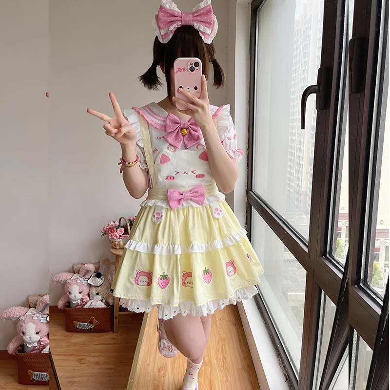 Фото Оригинальная мягкая розовая юбка Kawaii для девочек SK, топ с короткими рукавами, комплект из 2 предметов, летняя новая студенческая милая футболка с бантом, юбка на бретелях, наряды №3