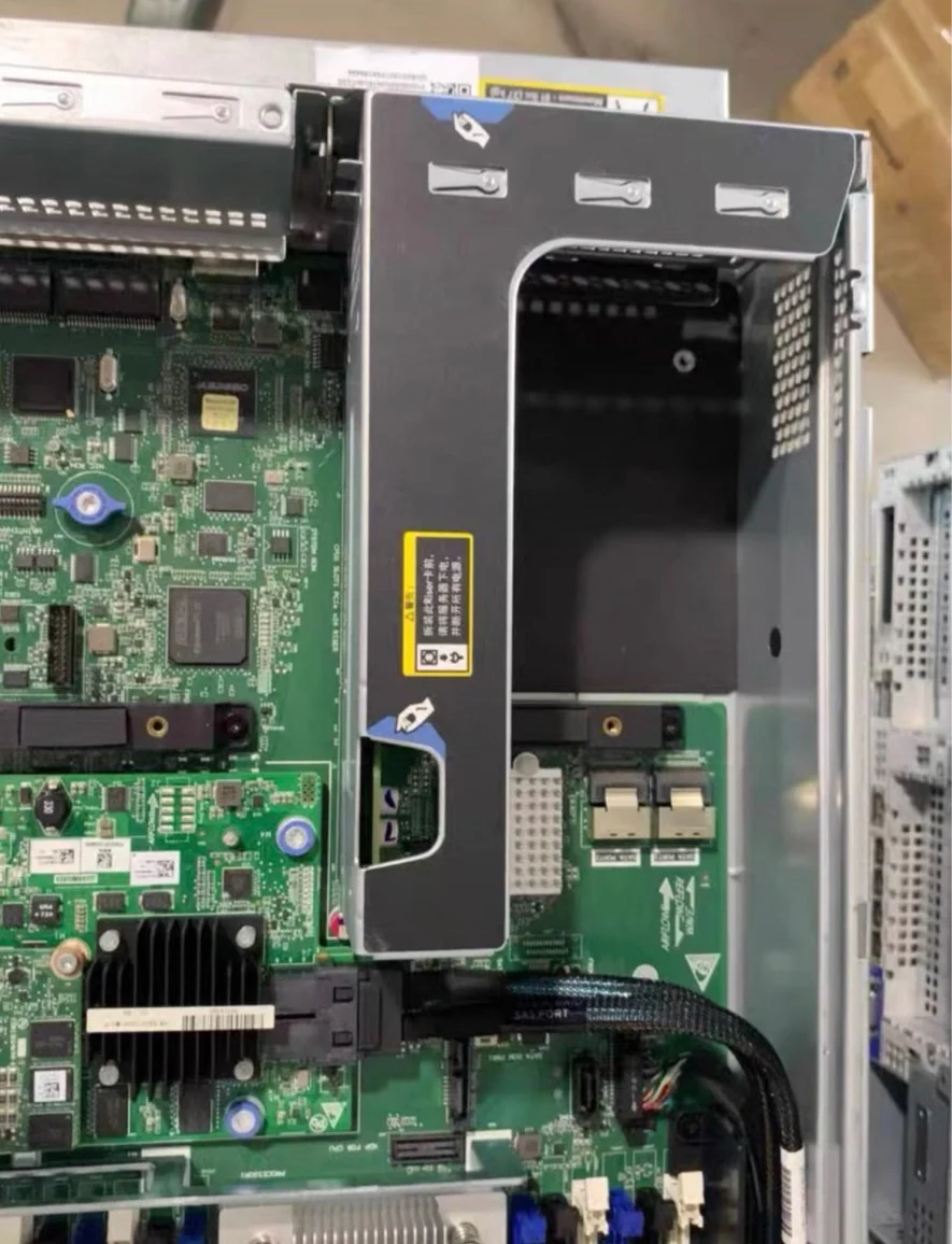 Фото Хорошо известный бренд R4900 G2 Карта расширения PCIE №3
