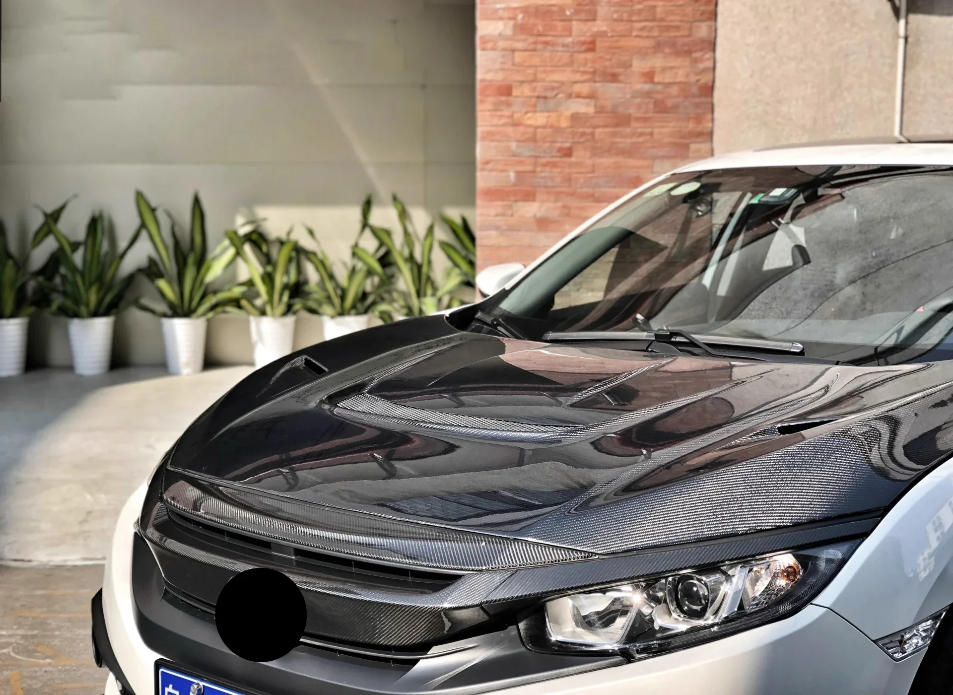 Фото Крышка двигателя из углеродного волокна, полимерный капот для Honda Civic FK8 Type R, совок капота, модифицированный капот в стиле Varis, автомобильные аксессуары №4