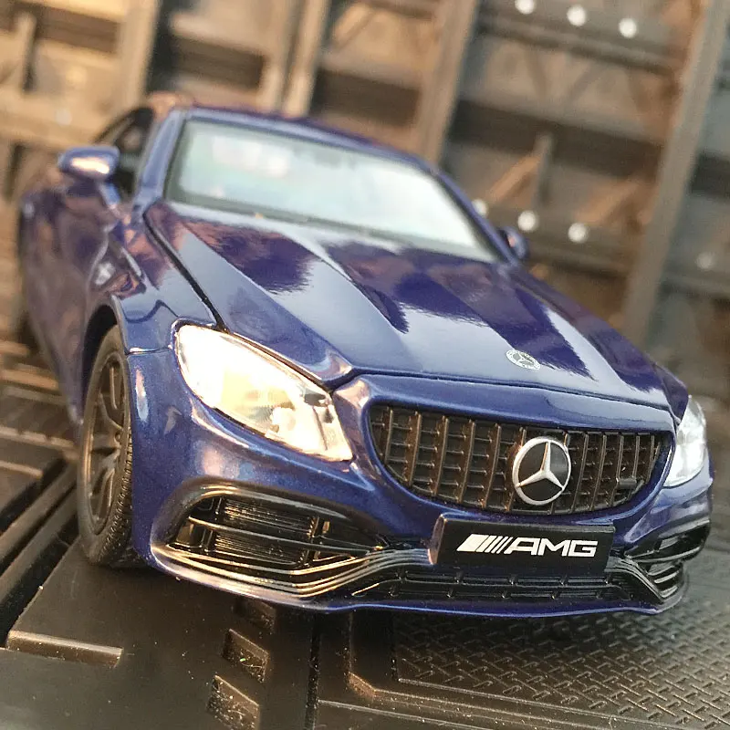 Модель автомобиля Mercedes-Benz AMGC63S 1:32 из сплава, со звуком и светильник Том, детские игрушки, украшения, коллекционные подарки