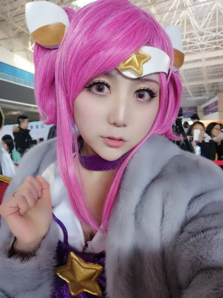 Фото LOL the Lady of Luminosity Lux Star Guardian Розовый парик для косплея с хвостиками №2