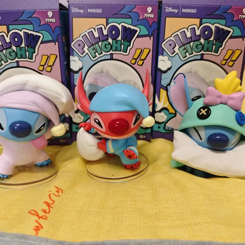 Фото Подушка Stitch Fight Blind Box, фигурка, милая коллекционная игрушка «Чужой», Лило и Стич, аниме, декор, подарок для фанатов, детей №4