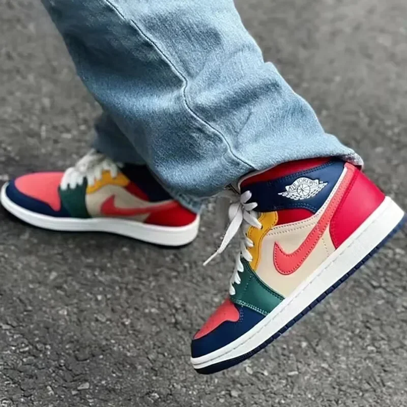 Фото Jordan Air Jordan 1, Mid Se, модные баскетбольные кроссовки средней высоты в стиле ретро, женские синие и розовые №5