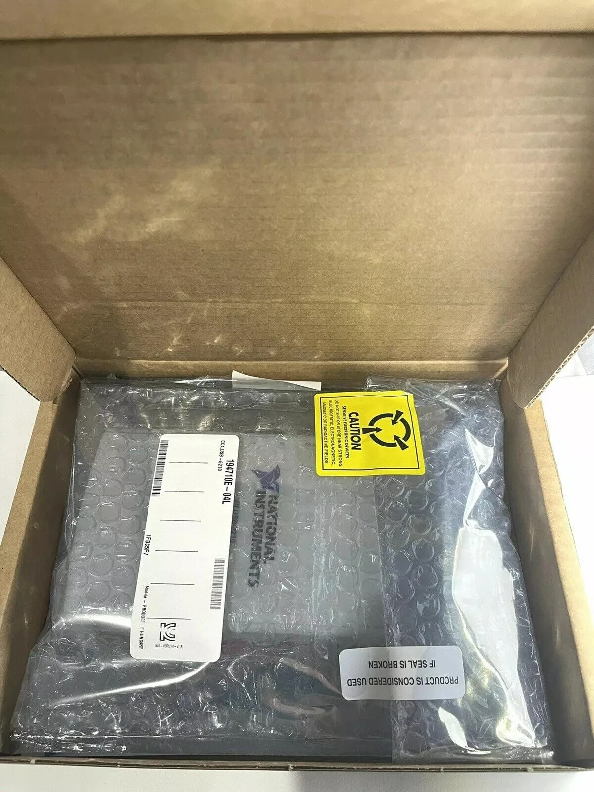 Многофункциональное устройство сбора данных National Instruments NI USB-6210 779675-01