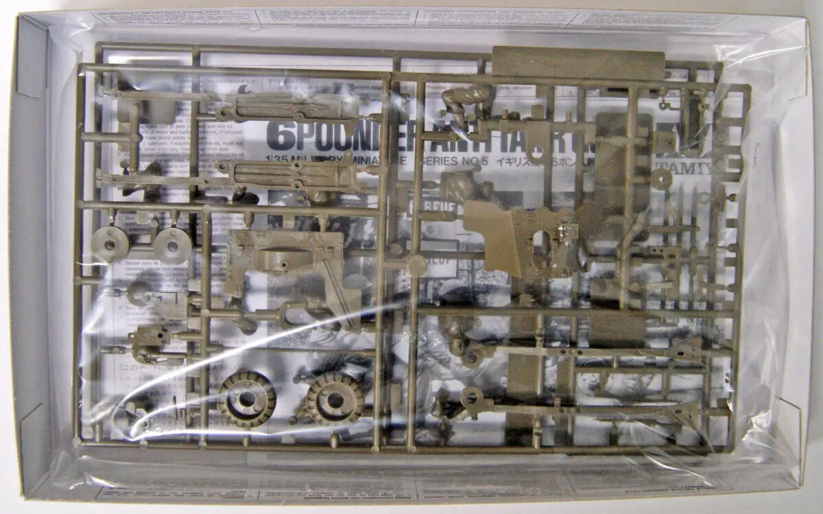 Tamiya 35005, статическая собранная модель, игрушка, масштаб 135, для военной сцены, британский 6-фунтовый противотанковый пистолет и комплект модели солдата (art.: 3920ca79a526d) - 3920ca79a526d