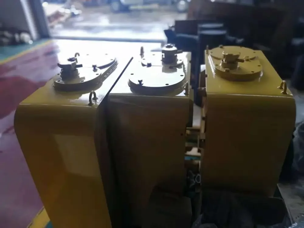 Фото PC200-8 PC220-8 Бак гидравлического масла экскаватора 20Y-60-41113 Бак 20Y-60-41112 Бак экскаватора №4
