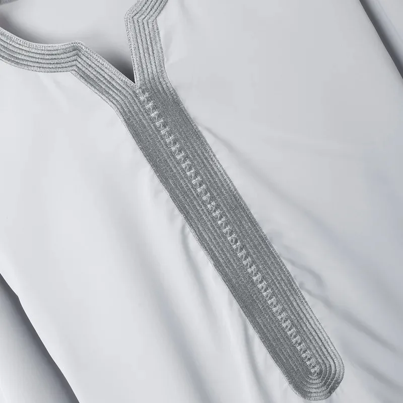 Фото Мужской кафтан Jubah, мусульманский халат с коротким рукавом и вышивкой в арабском этническом стиле, мужская исламская одежда №3