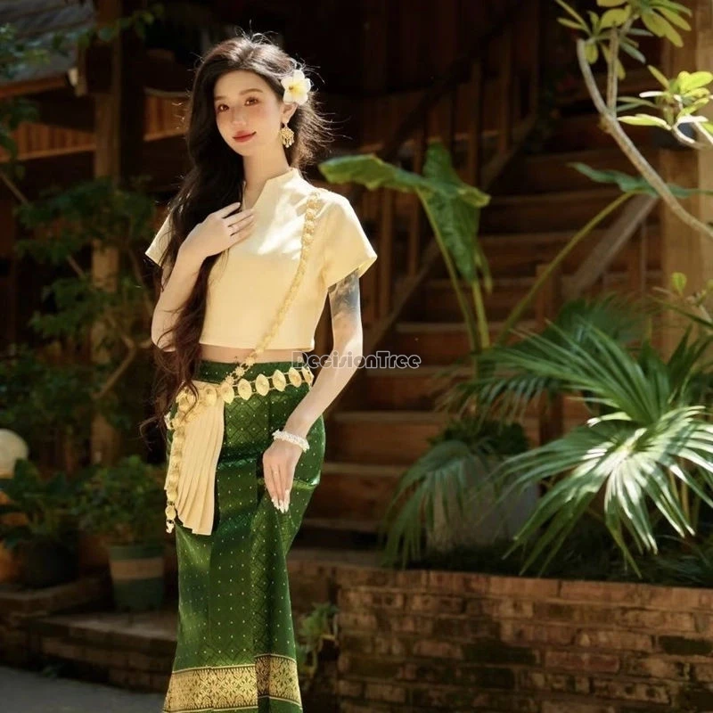 2024 китайская дорожная фотография Юньнаня, xishuangbanna dai, этническая разбрызгивающая одежда, яркая фотография
