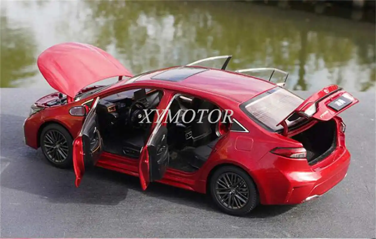 Фото Коллекционные модели автомобилей для TOYOTA Ling Shang TNGA 1/18, коллекционные модели автомобилей для мальчиков и девочек, подарки для хобби, демонстрационные украшения, 2021 №5