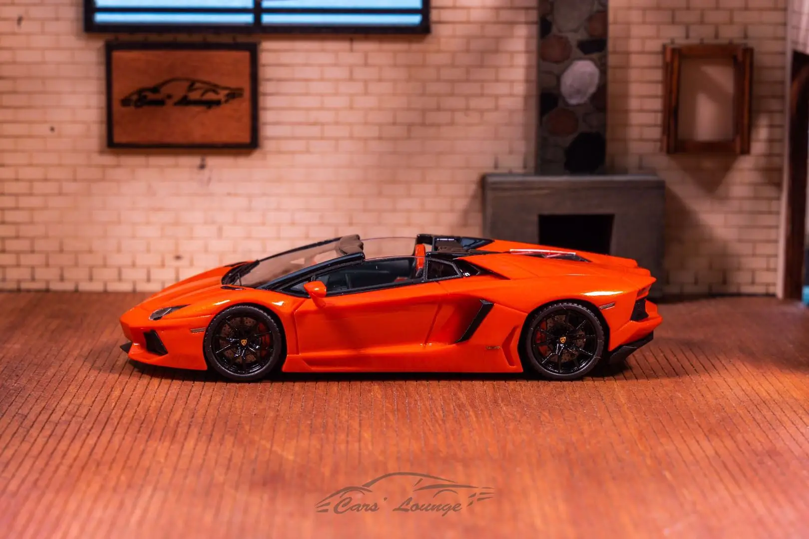 Фото **Предзаказ ** Гостиная автомобиля 1:64 Aventador LP700-4 Roadster, модель автомобиля из смолы №4