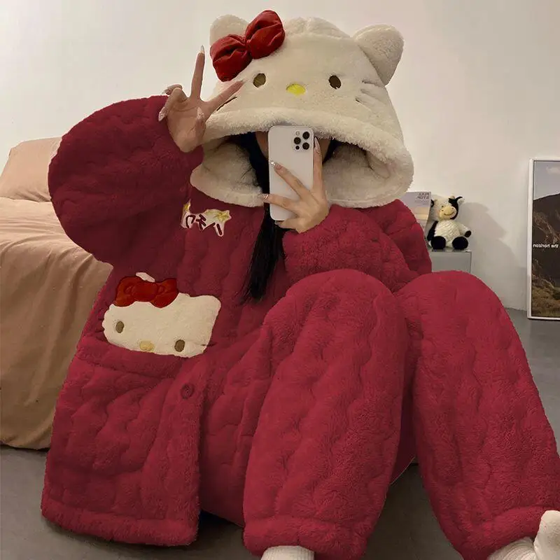 Фото Коралловые бархатные пижамы Sanrio Kuromi, фланелевая домашняя одежда на осень и зиму, бархатный утолщенный модный комплект интернет-знаменитостей №2